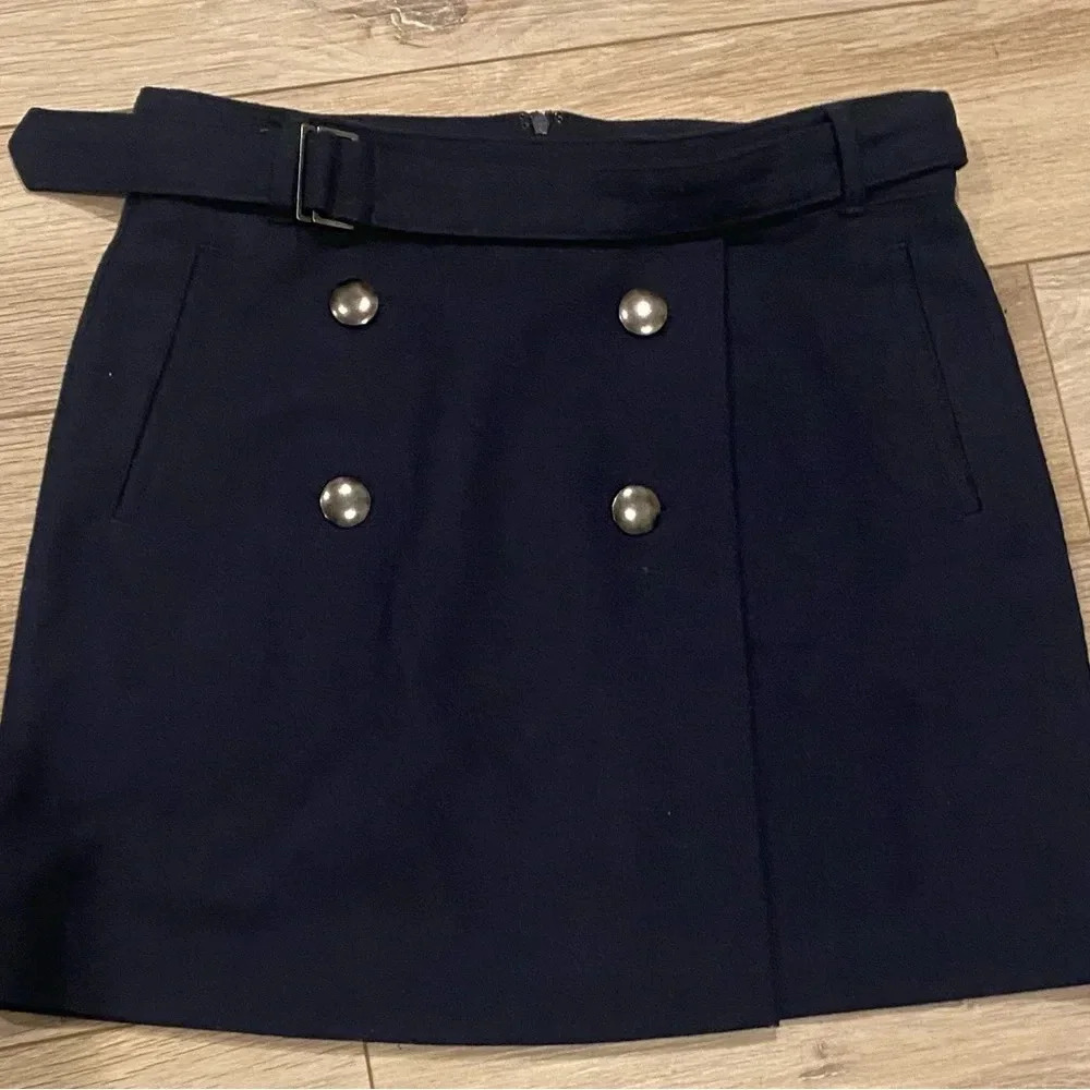 Banana Republic Wool Blend Mini Button Detail Military Skirt Academia Size 8 EUC